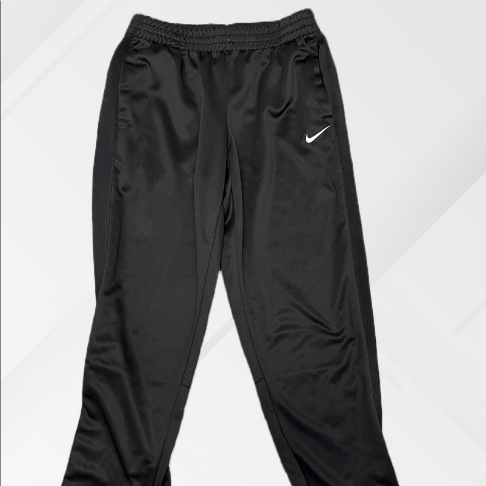 Nike Sweatpants Standard Fit (Men’s Medium) great condition!